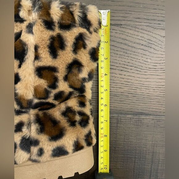 Bamboo Leopard Faux Fur Mid Calf Boots - Picture 4 of 5